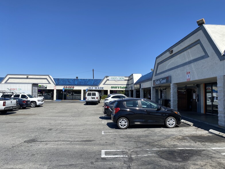 1825 W Redondo Beach Blvd, Gardena, CA à louer - Photo de l’immeuble – Image 3 sur 9