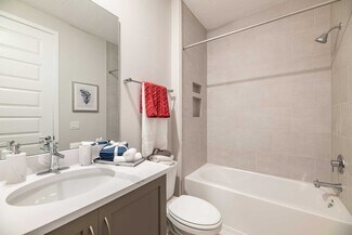 Plus de détails pour Spectrum at Reunion (22 condos) – Local d'activités à vendre, Reunion, FL