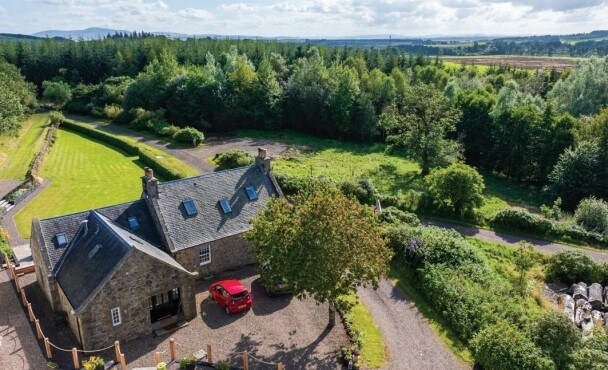 Girdwoodend portefeuille de 4 biens à vendre sur LoopNet.fr - Photo de l’immeuble – Image 2 sur 4