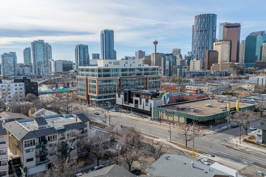 629 Marsh Rd NE, Calgary, AB à vendre - Aérien – Image 3 sur 12