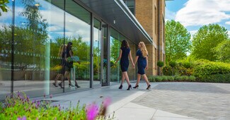 Plus de détails pour Watchmoor Park Park, Camberley - Coworking à louer