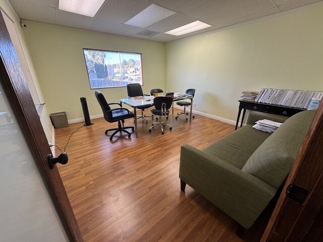 2808 Honolulu Ave, Glendale, CA à louer - Photo de l’immeuble – Image 3 sur 6