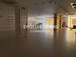 Local commercial dans Manresa, Barcelona à louer Photo intérieure– Image 1 sur 7