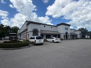 3600 Westview Dr, Naples, FL à louer Photo de l’immeuble– Image 2 sur 8
