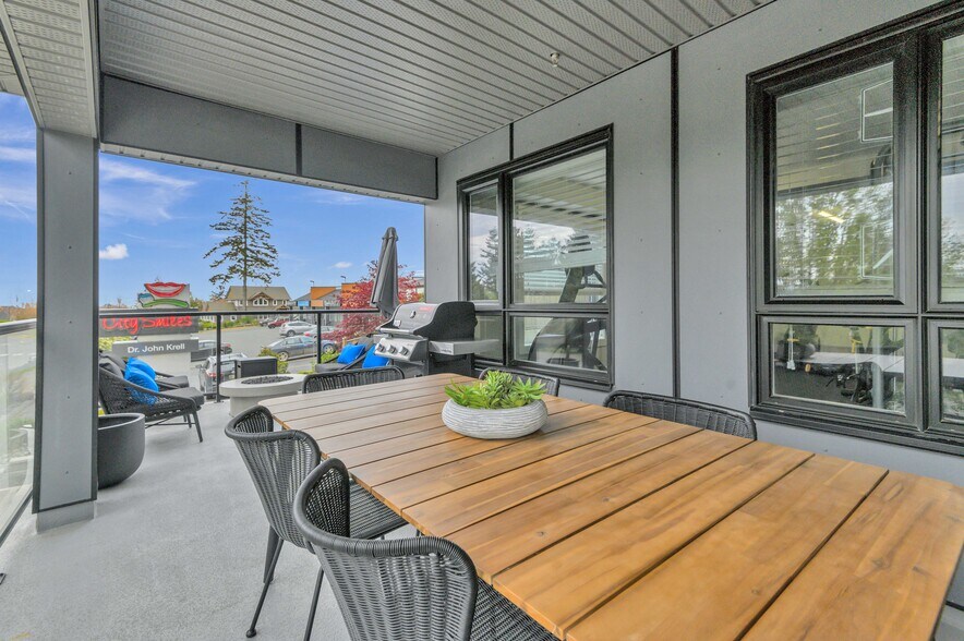 2338 S Island Hwy, Campbell River, BC à vendre - Photo de l’immeuble – Image 2 sur 37