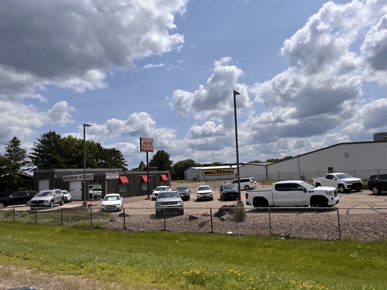 3050 E Hamilton Ave, Eau Claire, WI à vendre - Photo de l’immeuble – Image 3 sur 5