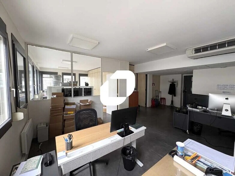 Bureau dans Lyon à louer - Photo de l’immeuble – Image 3 sur 11