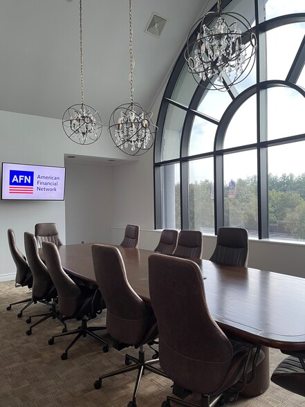 500 Craig Rd, Manalapan Township, NJ à louer - Photo intérieure – Image 1 sur 15
