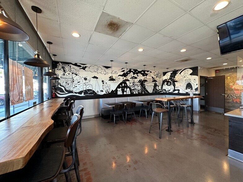 2520-2540 S Azusa Ave, West Covina, CA à louer - Photo intérieure – Image 2 sur 8
