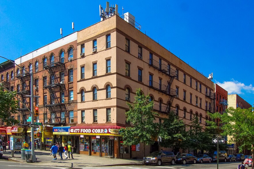 477 Malcolm X Blvd, New York, NY à louer - Photo de l’immeuble – Image 2 sur 3