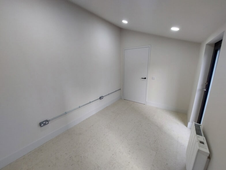11-12 Melville Ter, Stirling à louer - Photo de l’immeuble – Image 3 sur 6