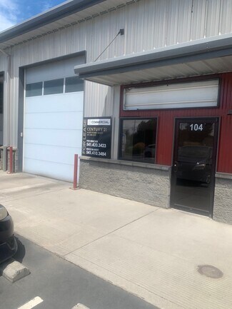 Plus de détails pour 555 NE Hemlock Ave, Redmond, OR - Industriel/Logistique à louer