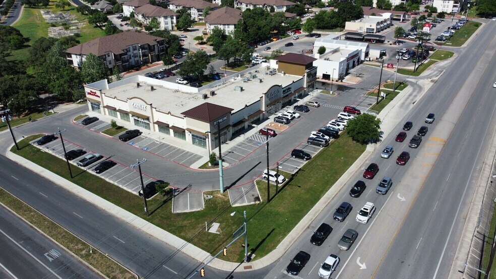 11310 Culebra Rd, San Antonio, TX à louer - Photo de l’immeuble – Image 2 sur 7