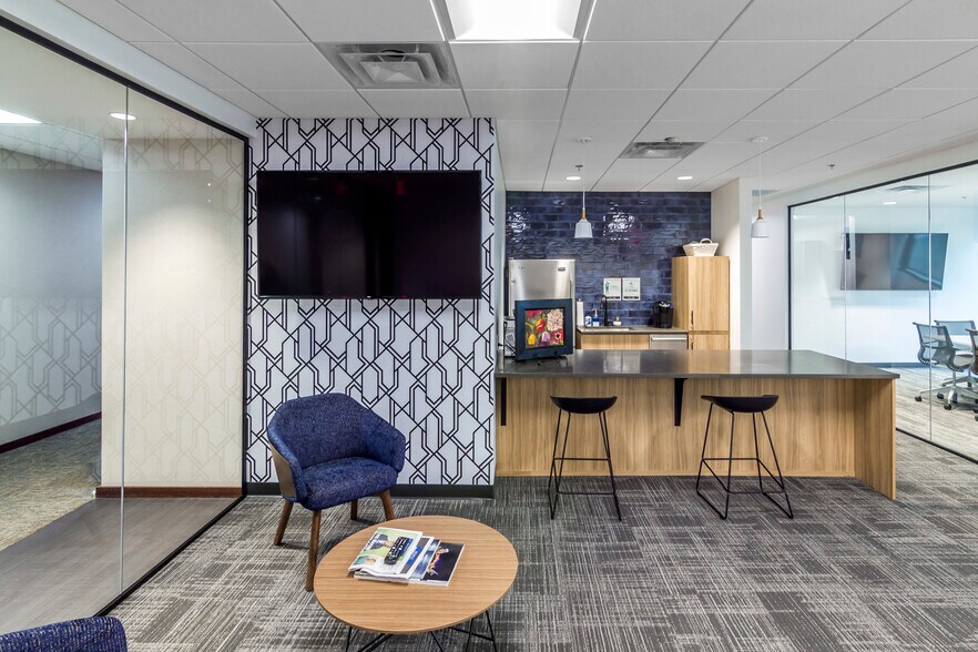 565 Marriott Dr, Nashville, TN à louer - Photo intérieure – Image 2 sur 17