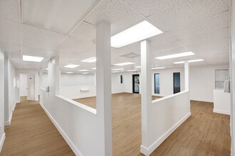 12050 NE 14th Ave, Miami, FL à louer Photo intérieure– Image 2 sur 22