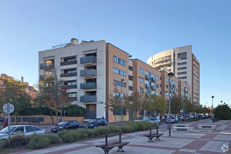Immeuble residentiel dans Alcorcón, Madrid à vendre - Photo principale – Image 1 sur 2