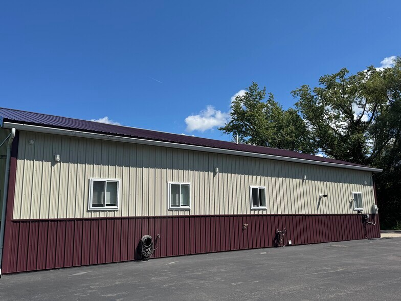 220 W 5th St, Dunkirk, NY à vendre - Photo de l’immeuble – Image 2 sur 30
