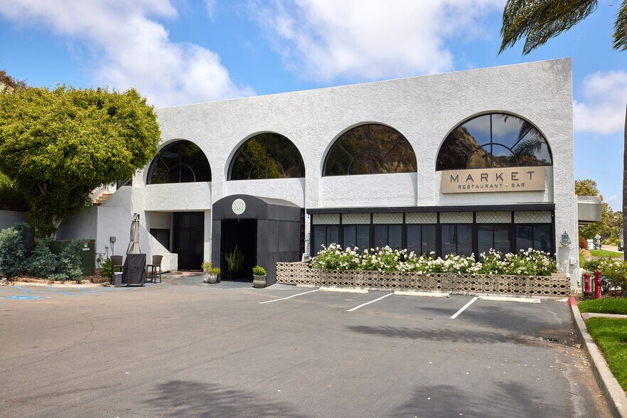 3702 Via de la Valle, Del Mar, CA à louer - Photo principale – Image 1 sur 6