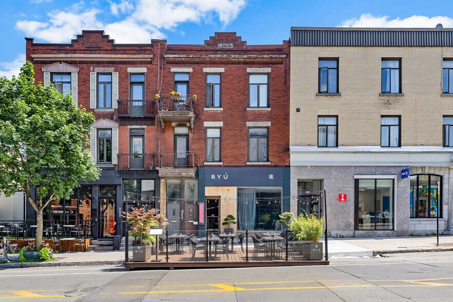 284-288 Laurier O, Montréal, QC à louer - Photo de l’immeuble – Image 2 sur 18