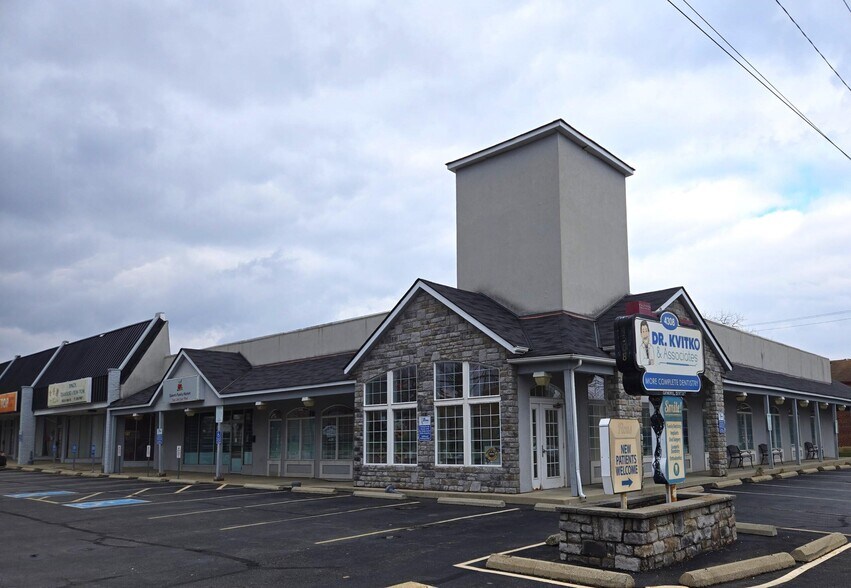 4308-4342 N High St, Columbus, OH à louer - Photo de l’immeuble – Image 1 sur 5