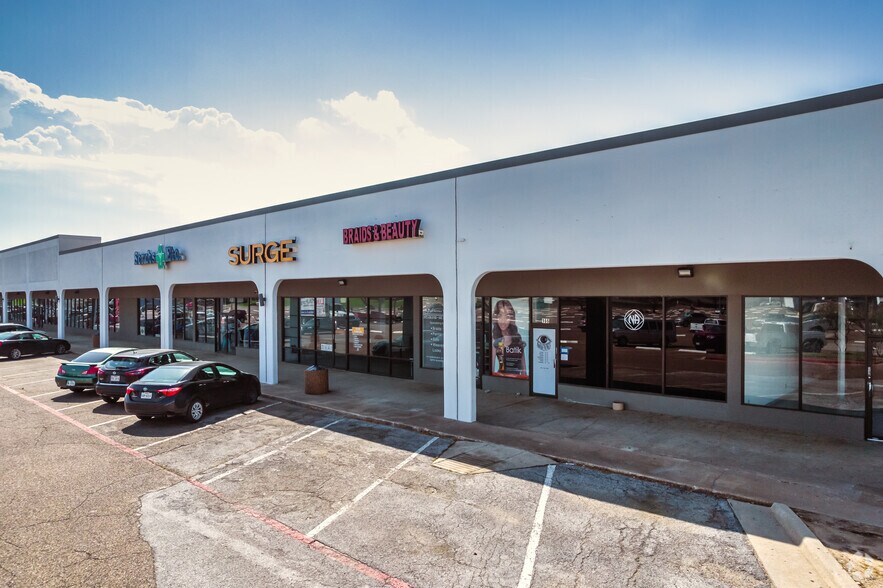 1165 S Stemmons Fwy, Lewisville, TX à louer - Photo de l’immeuble – Image 3 sur 4