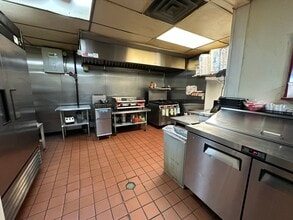 844 Secretary Dr, Arlington, TX à louer Photo intérieure– Image 1 sur 10