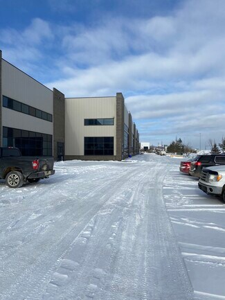 Plus de détails pour 885 Memorial Dr, Wood Buffalo, AB - Industriel/Logistique à louer