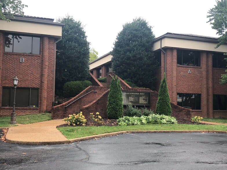 5120 Virginia Way, Brentwood, TN à louer - Photo de l’immeuble – Image 3 sur 16