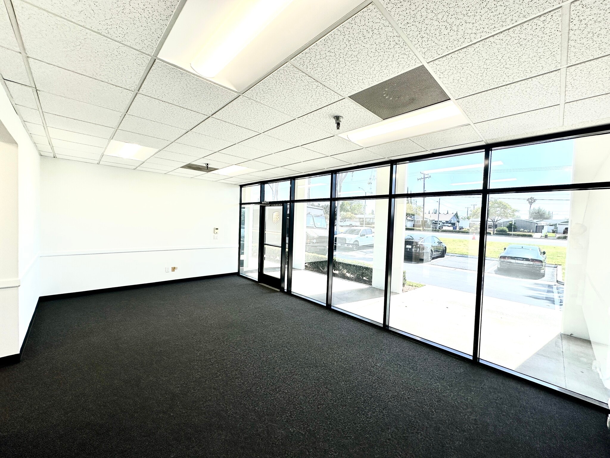 14525 Valley View Ave, Santa Fe Springs, CA à louer Photo intérieure– Image 1 sur 8