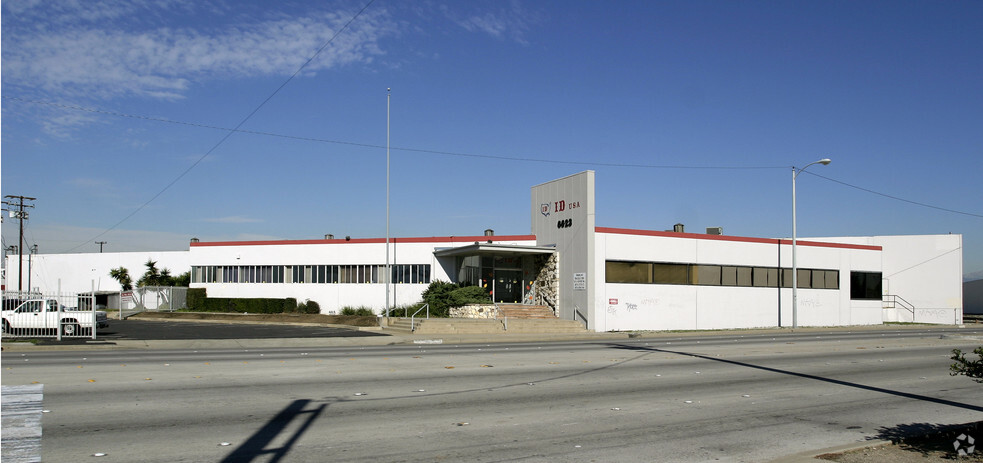6623-6625 Washington Blvd, Los Angeles, CA à louer - Photo de l’immeuble – Image 2 sur 11