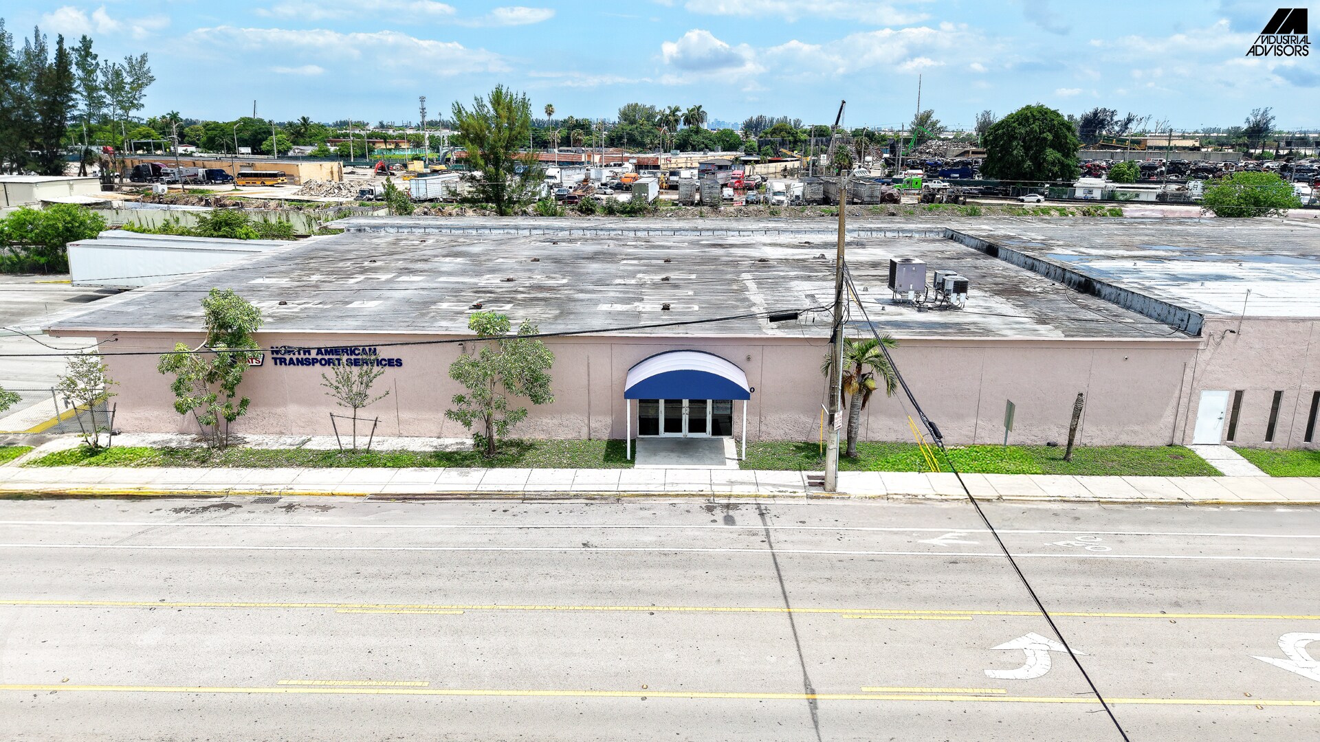 160 Ali Baba Ave, Opa-locka, FL à louer Photo de l’immeuble– Image 1 sur 5