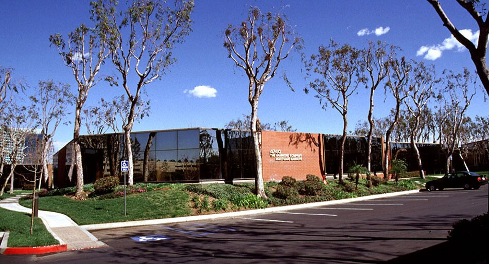 4740 Von Karman Ave, Newport Beach, CA à louer - Photo de l’immeuble – Image 2 sur 68