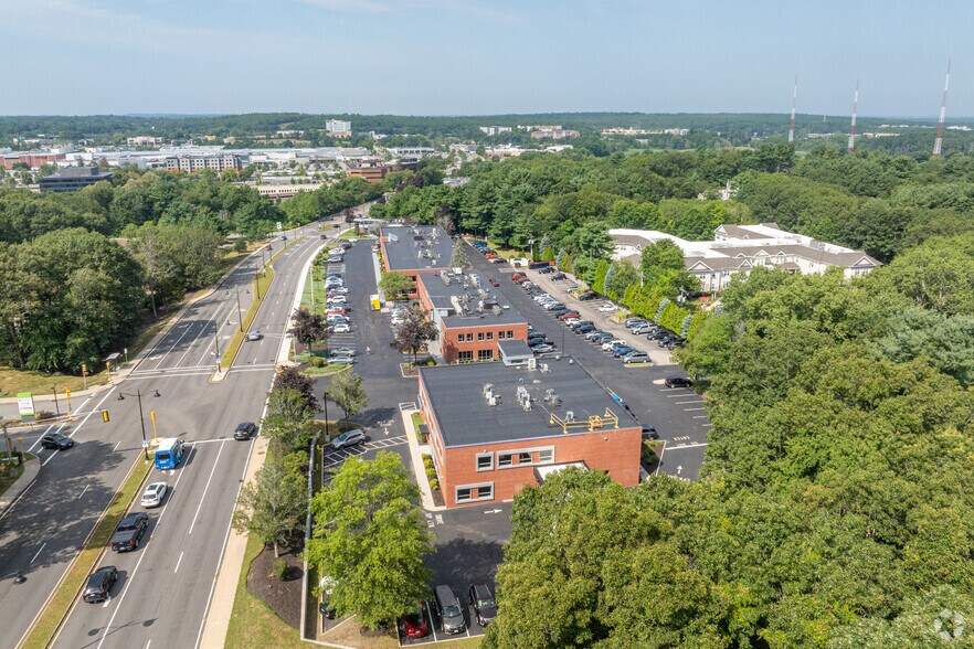 50 Burlington Mall Rd, Burlington, MA à louer - Photo de l’immeuble – Image 1 sur 19