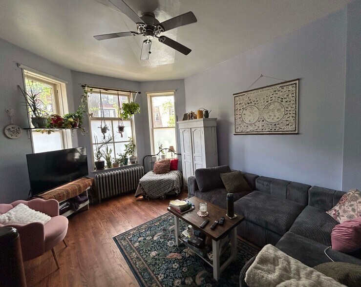 2620 W Evergreen Ave, Chicago, IL à vendre - Photo de l’immeuble – Image 3 sur 19