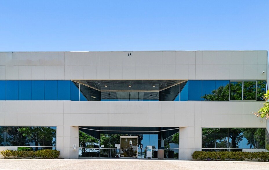 15 Argonaut, Aliso Viejo, CA à vendre - Photo de l’immeuble – Image 3 sur 23