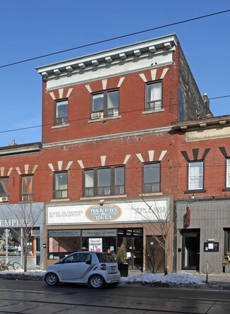 Plus de détails pour 728 & 732 Queen Street East – Local commercial à vendre, Toronto, ON