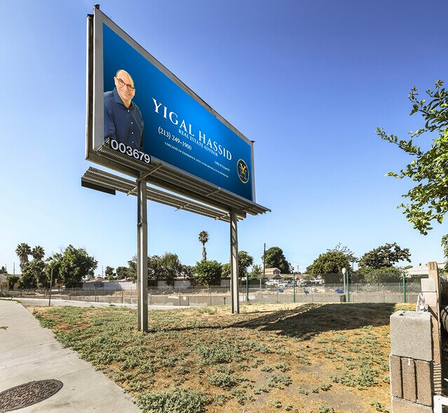 303 N Wilmington Ave, Compton, CA à vendre - Photo principale – Image 2 sur 5