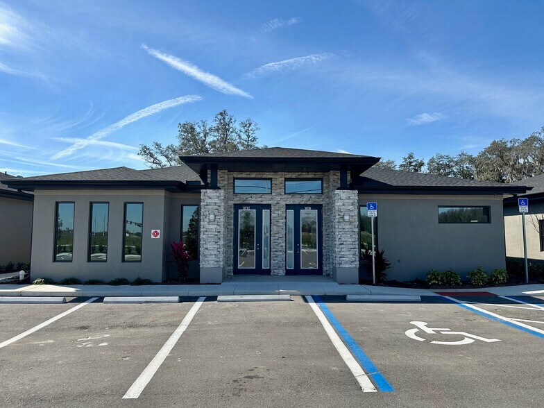 McKendree Rd, San Antonio, FL à vendre - Photo principale – Image 1 sur 20