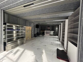 Plus de détails pour 219 W 14th St, New York, NY - Local commercial à louer