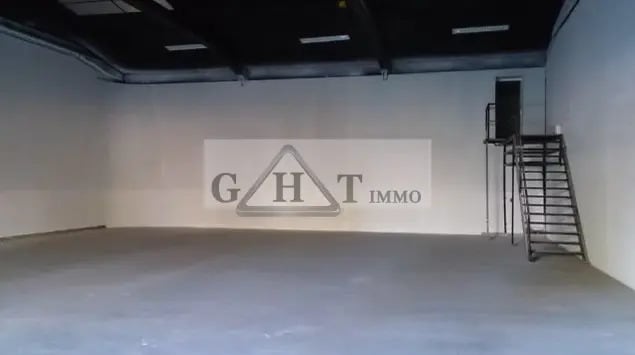 Industriel/Logistique dans Saint-Germain-lès-Arpajon à louer - Photo intérieure – Image 2 sur 3