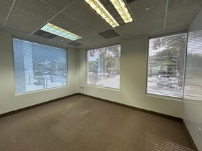 6400 N Congress Ave, Boca Raton, FL à louer Photo intérieure– Image 1 sur 5