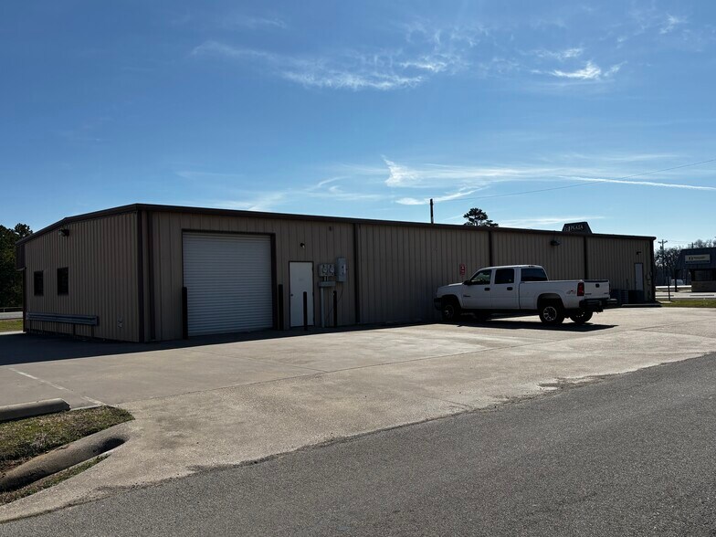 5315 US Highway 377 S, Aubrey, TX à louer - Photo de l’immeuble – Image 3 sur 14