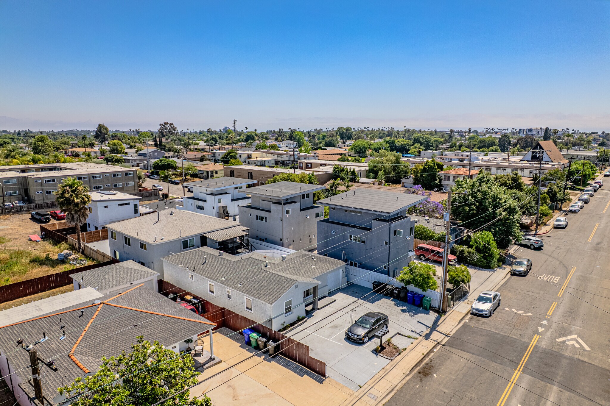 6831-33 Amherst St, San Diego, CA à vendre Photo de l’immeuble– Image 1 sur 19