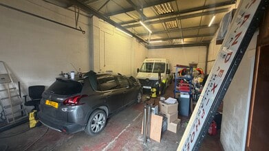 Millers Rd, Warwick à louer Photo de l’immeuble– Image 2 sur 2