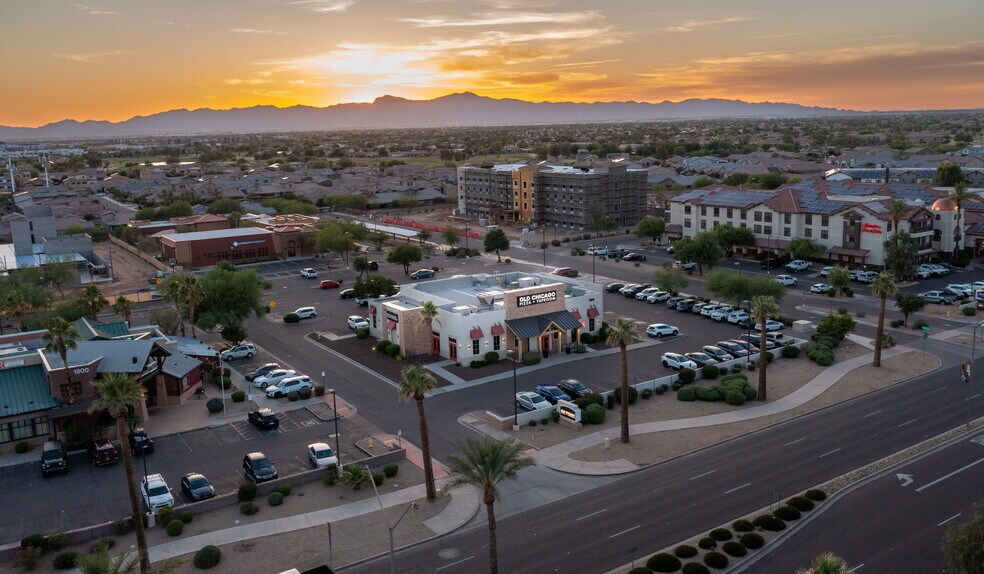 1828 N Litchfield Rd, Goodyear, AZ à vendre - Photo de l’immeuble – Image 2 sur 8