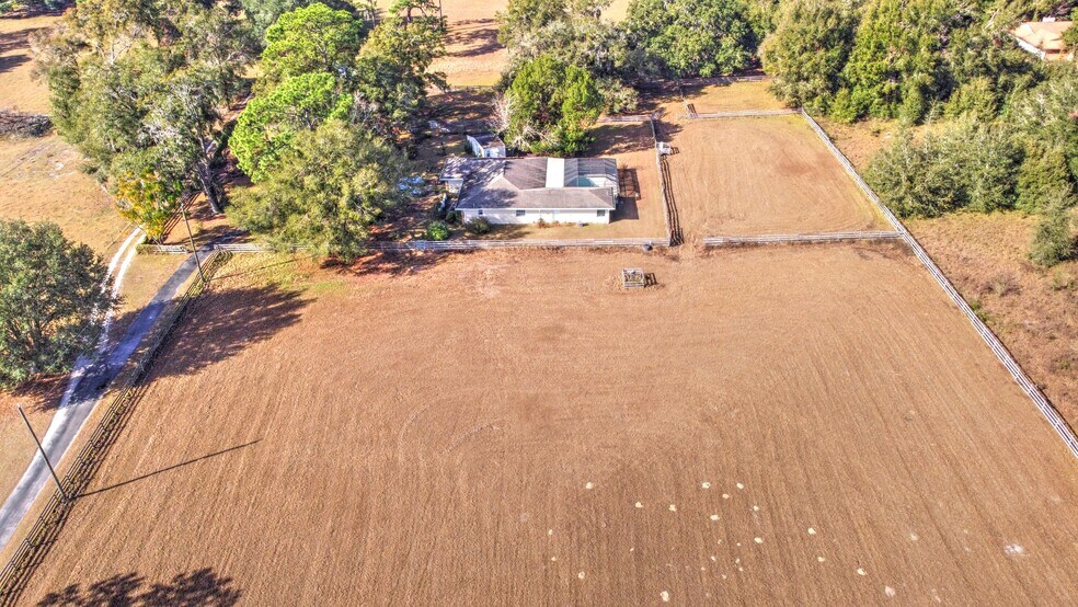 12550 SW 16th Ave, Ocala, FL à vendre - Photo de l’immeuble – Image 1 sur 6
