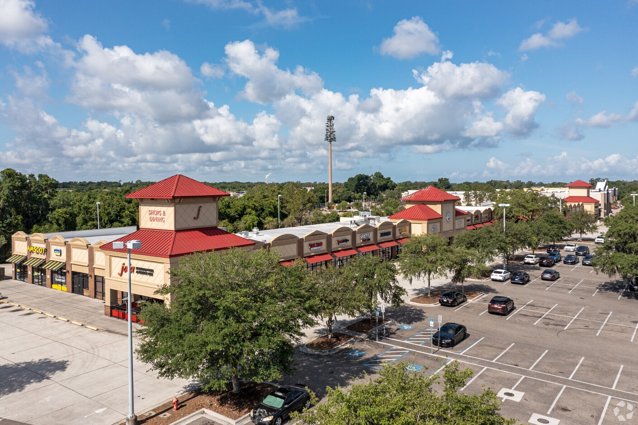 10427-10483 Gibsonton Dr, Riverview, FL à louer Photo principale– Image 1 sur 2