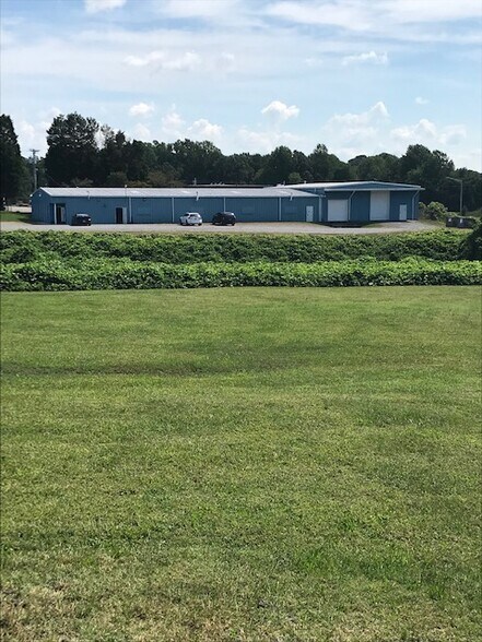 444 Drake St, Statesville, NC à louer - Photo de l’immeuble – Image 1 sur 7