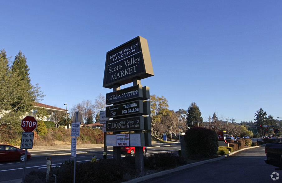 14 Victor Sq, Scotts Valley, CA à louer - Photo de l’immeuble – Image 2 sur 3