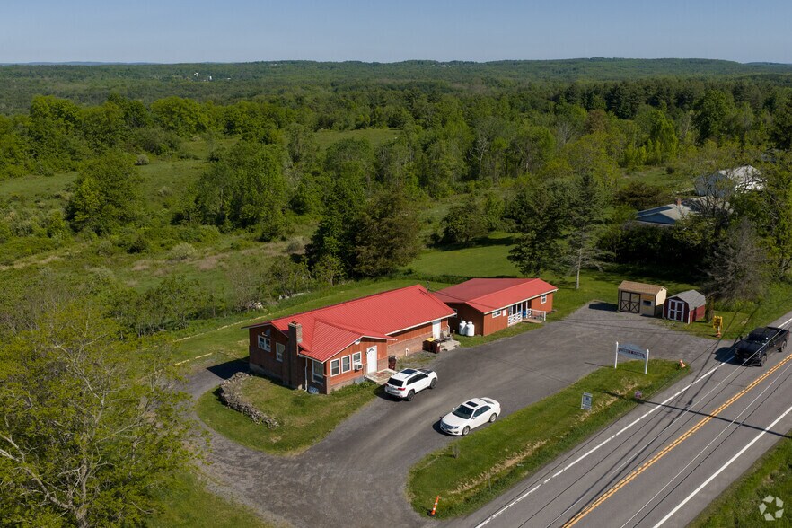 10803 NY-32, Greenville, NY à vendre - Photo de l’immeuble – Image 3 sur 5